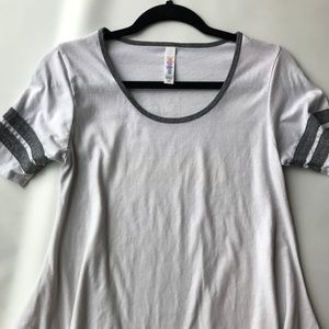 XXS White and grey LuLaRoe Perfect T